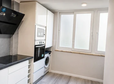 Apartamento T2 para Venda em Benfica