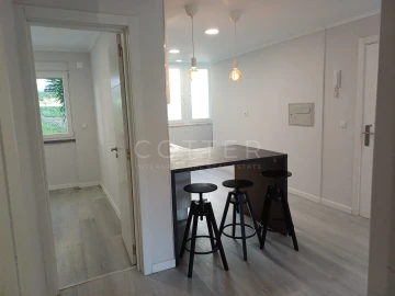 Apartamento T2 para Venda em Benfica