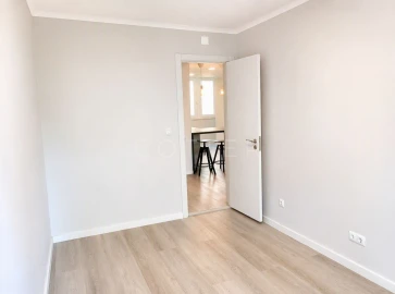 Apartamento T2 para Venda em Benfica