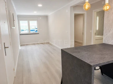 Apartamento T2 para Venda em Benfica