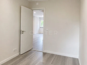 Apartamento T2 para Venda em Benfica