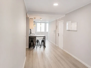 Apartamento T2 para Venda em Benfica