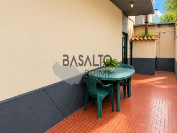 Moradia T6 para Venda em Santa Cruz