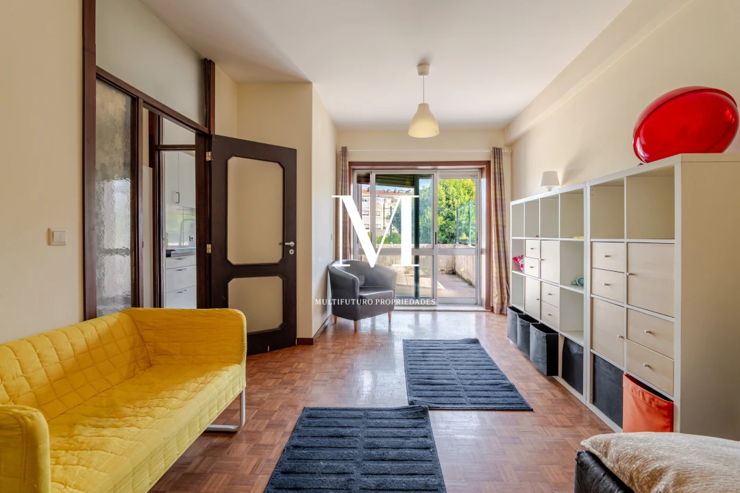 Apartamento T1 para Venda em Ramalde Foto 11