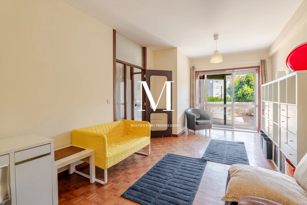 Apartamento T1 para Venda em Ramalde Foto 9