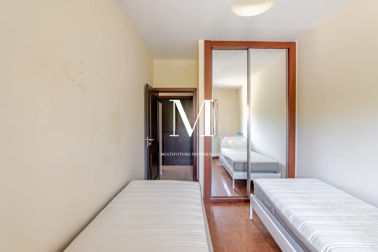 Apartamento T1 para Venda em Ramalde Foto 21