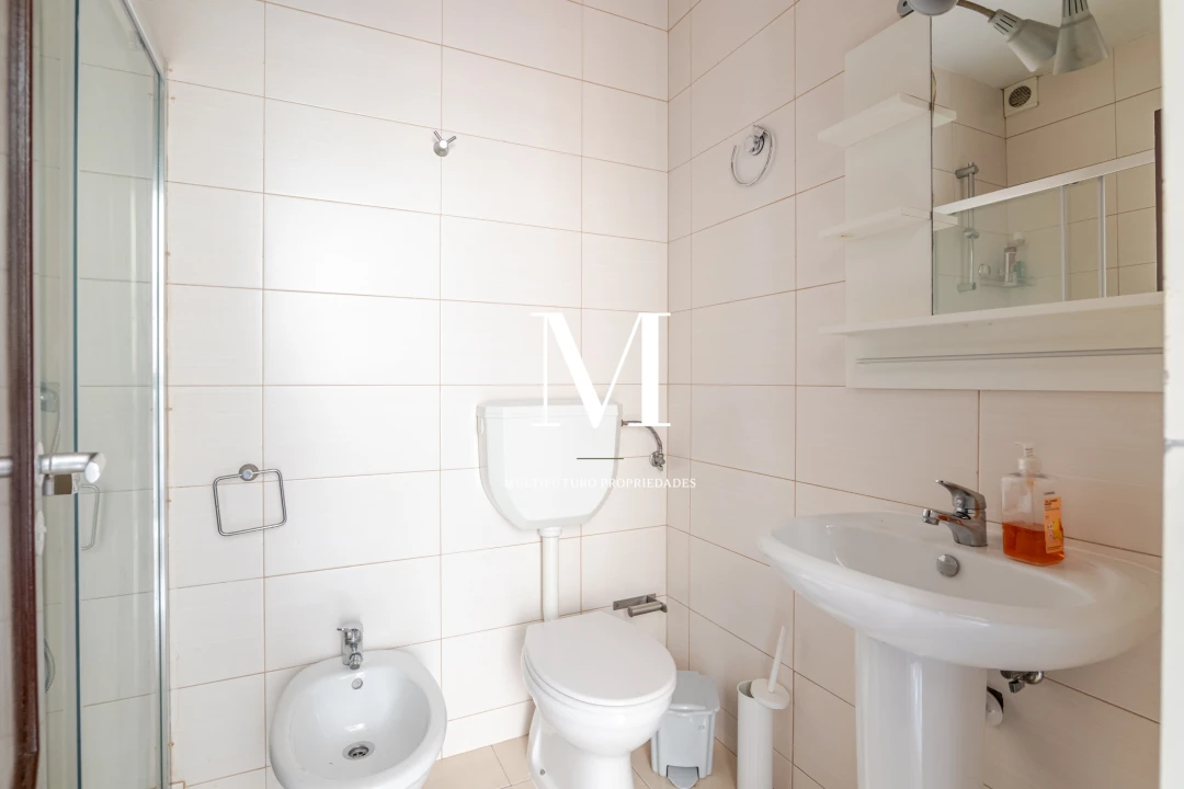 Apartamento T1 para Venda em Ramalde Foto 27