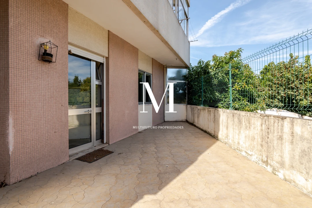 Apartamento T1 para Venda em Ramalde Foto 4