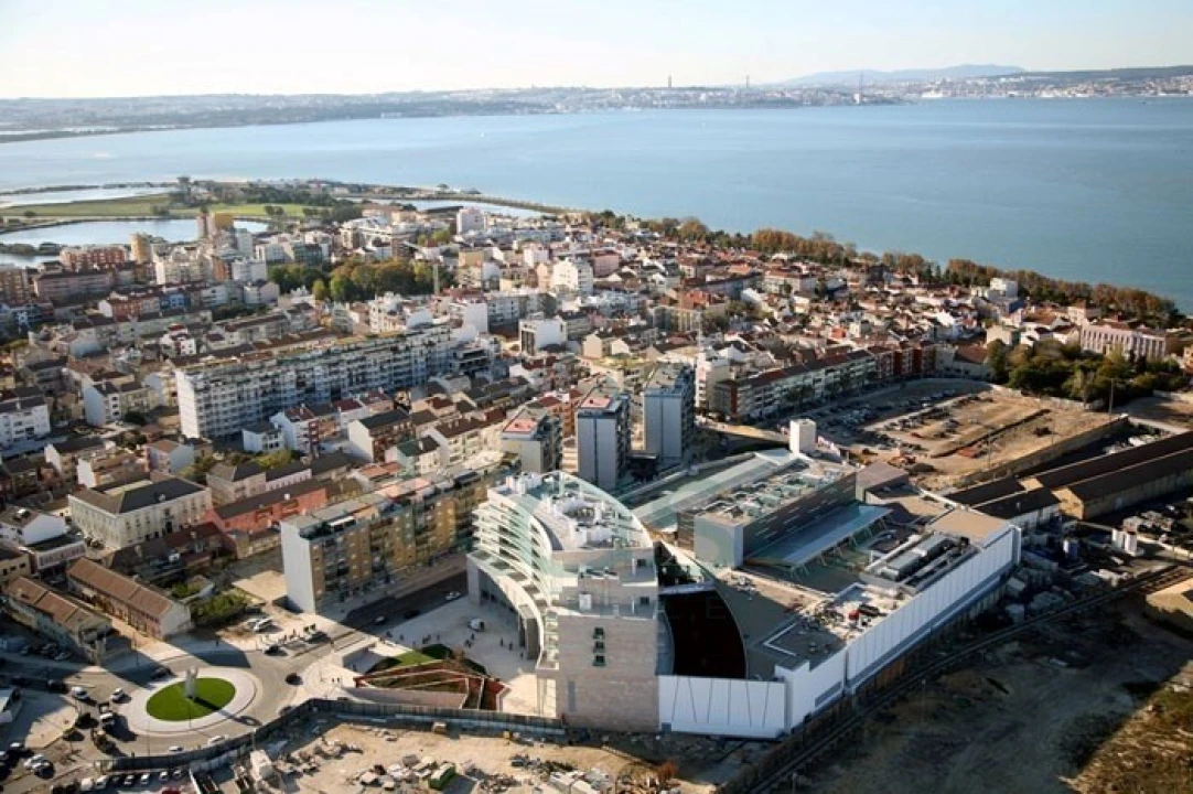 Moradia T1 para Venda em Barreiro e Lavradio Foto 26