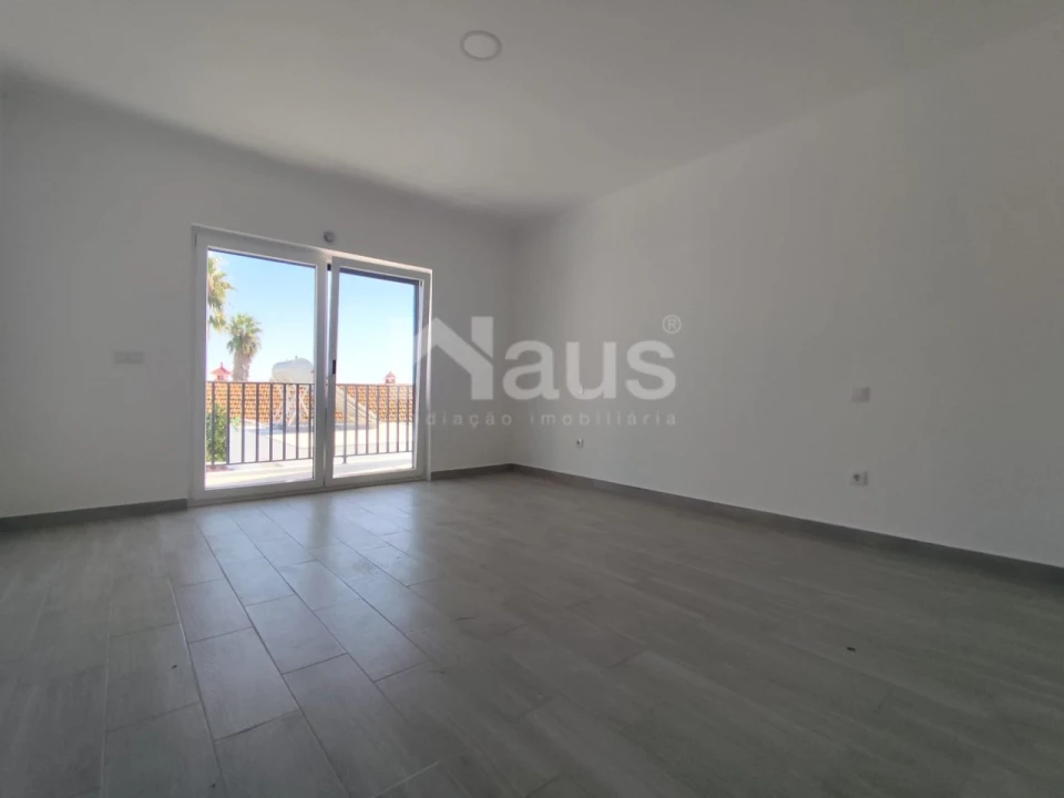 Moradia T4 para Venda em Atalaia e Alto Estanqueiro-Jardia Foto 16