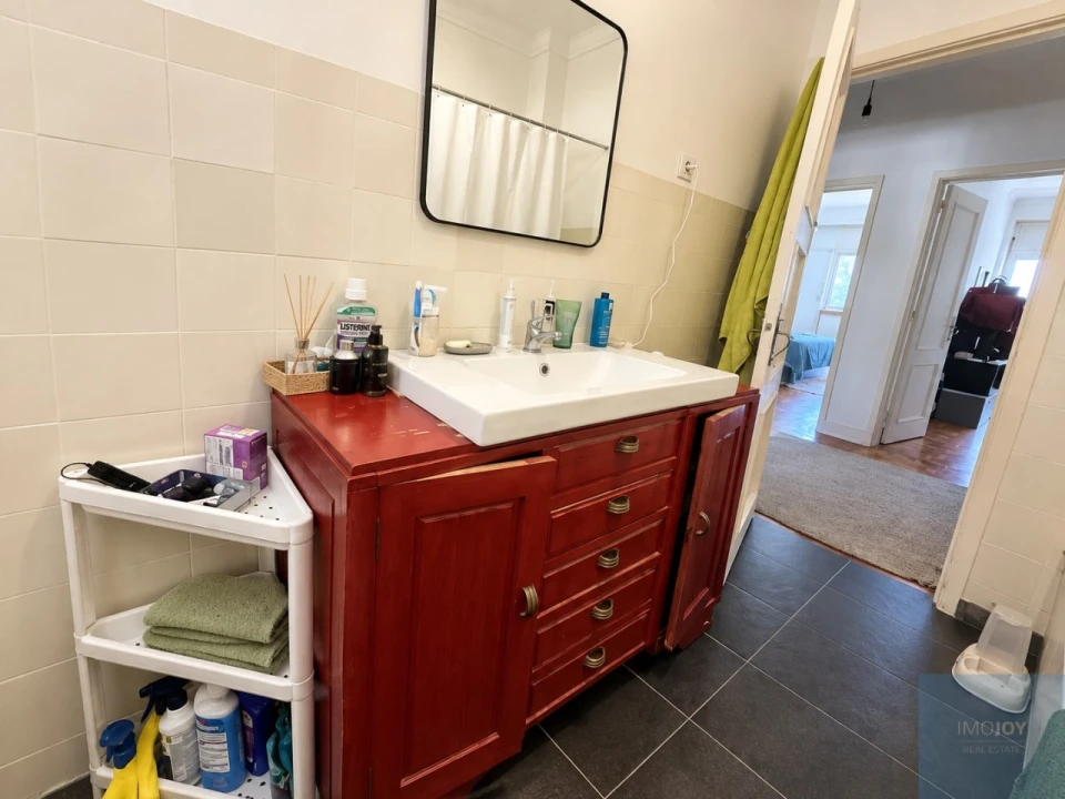Apartamento T4 para Arrendamento em Alvalade Foto 21