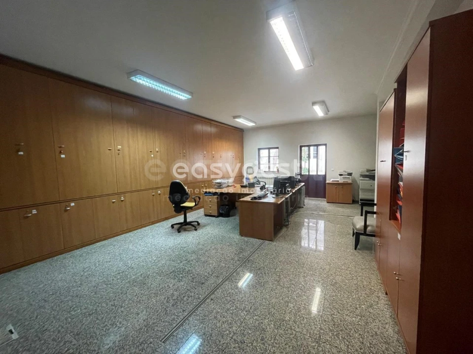 Prédio para Venda em Buarcos Foto 16