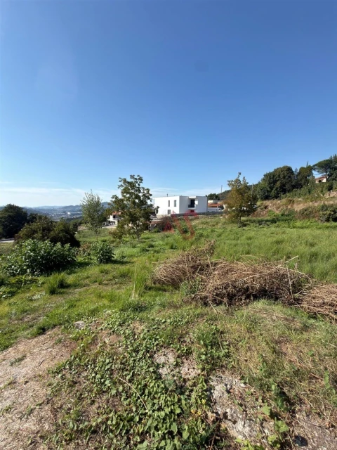 Terreno para Venda em Caldas de Vizela (São Miguel e São João)