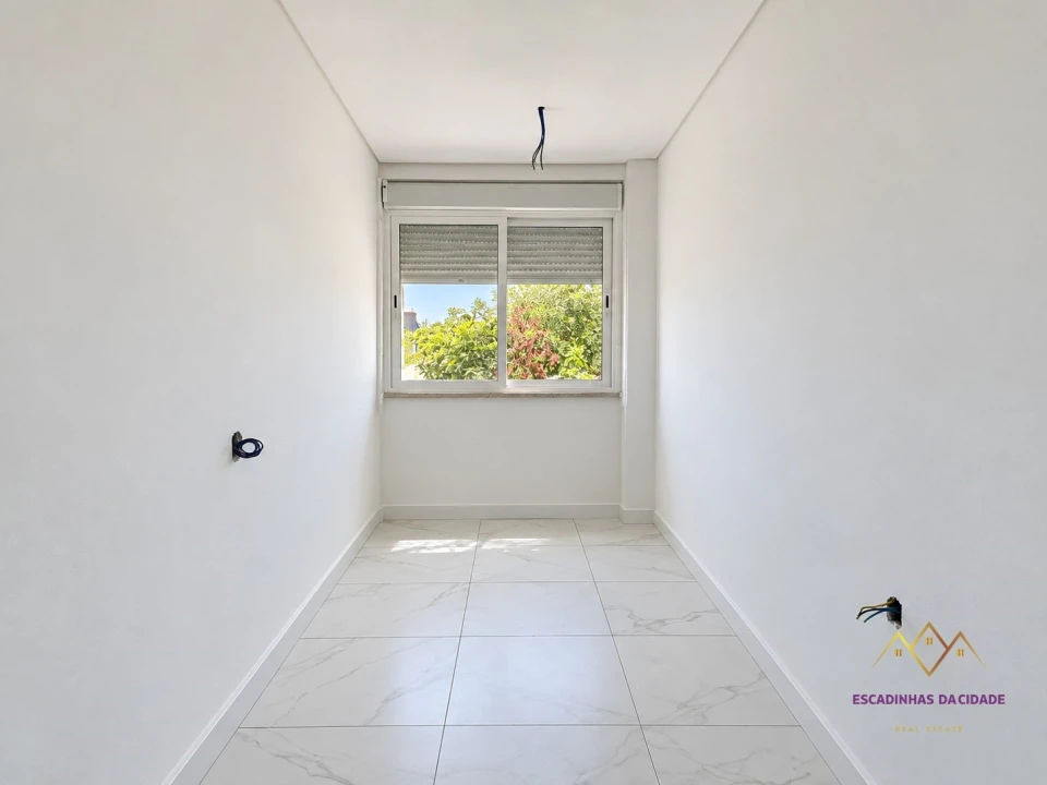 Apartamento T3 para Venda em Venteira Foto 13