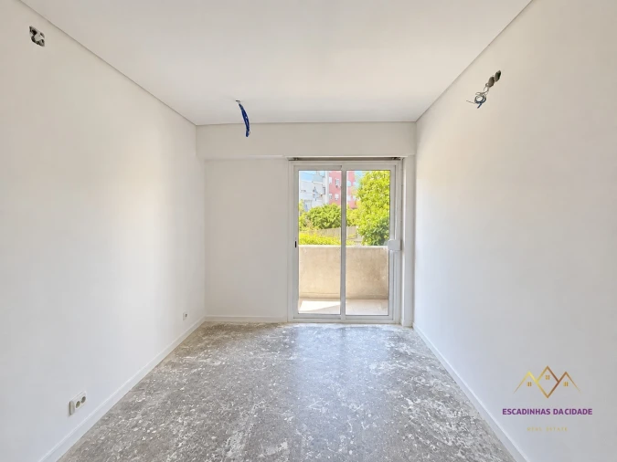 Apartamento T3 para Venda em Venteira Foto 17