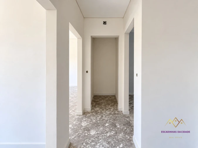 Apartamento T3 para Venda em Venteira Foto 8