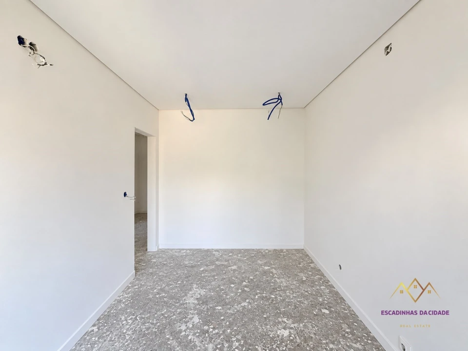 Apartamento T3 para Venda em Venteira Foto 18