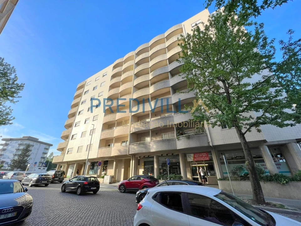 Apartamento T3 para Venda em Cidade da Maia Foto 28
