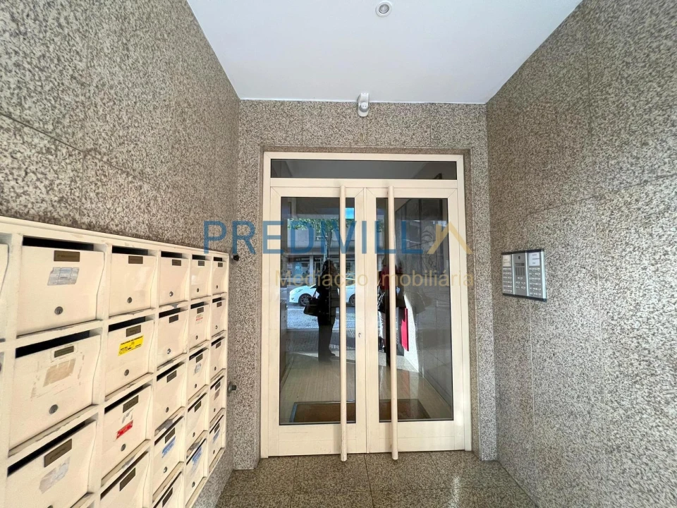Apartamento T3 para Venda em Cidade da Maia Foto 25