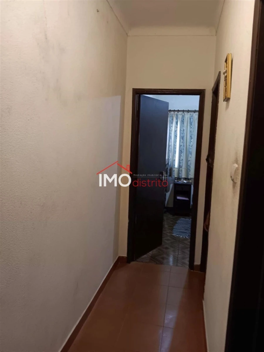 Moradia T3 para Venda em Alpalhão Foto 23