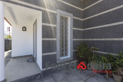 Moradia T3 para Venda em Imaculado Coração de Maria