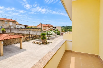 Moradia T5 para Venda em Caide de Rei