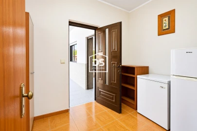 Moradia T5 para Venda em Caide de Rei