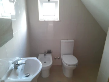 Apartamento T2 para Arrendamento em Eiras e São Paulo de Frades