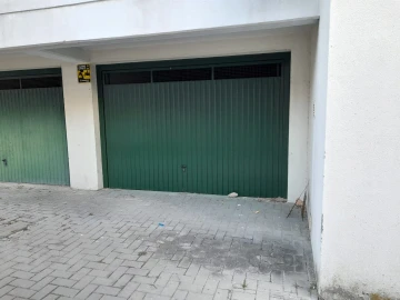 Loja para Arrendamento em Eiras e São Paulo de Frades
