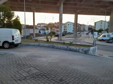 Loja para Arrendamento em Eiras e São Paulo de Frades