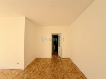 Apartamento T2 para Arrendamento em Lordelo do Ouro e Massarelos