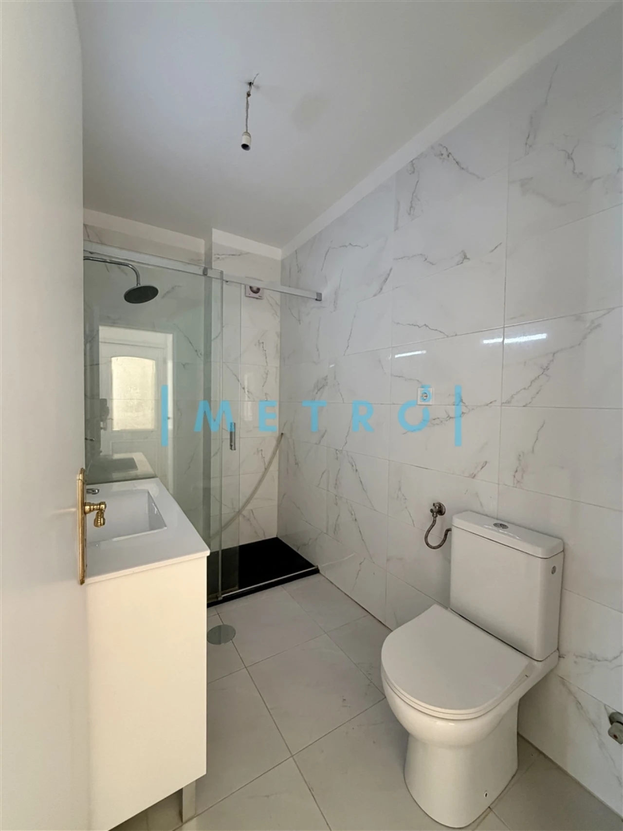 Apartamento T2 para Arrendamento em Lordelo do Ouro e Massarelos Foto 11