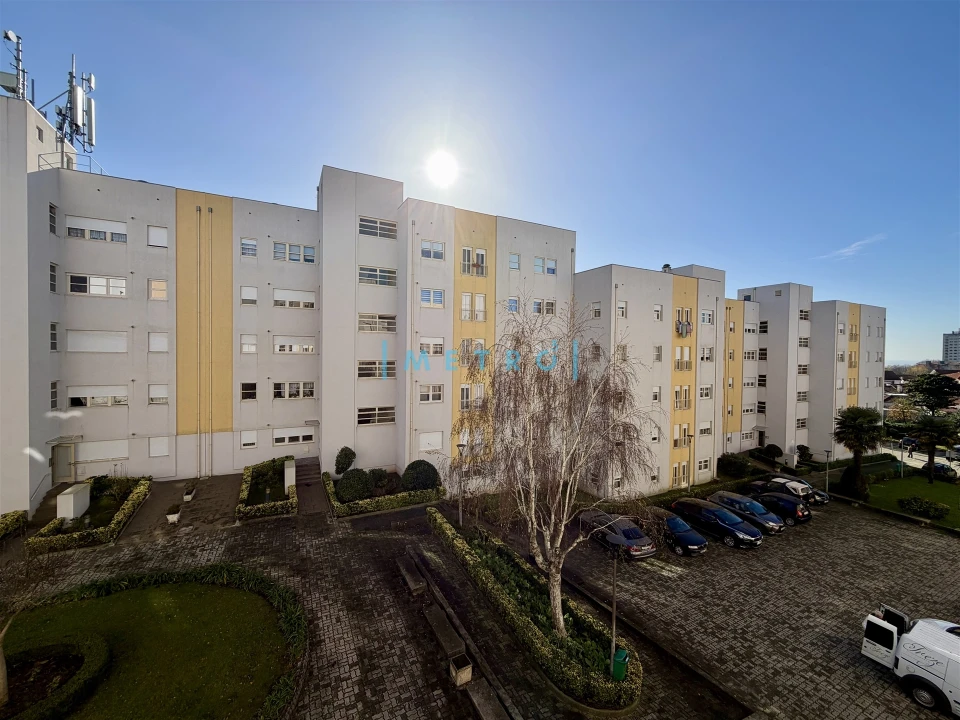 Apartamento T2 para Arrendamento em Lordelo do Ouro e Massarelos Foto 15