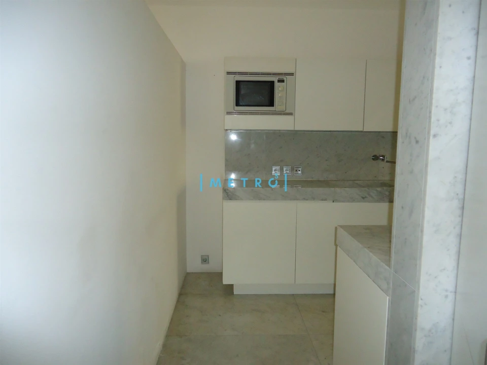 Moradia T2 para Arrendamento em Aldoar, Foz do Douro e Nevogilde Foto 8