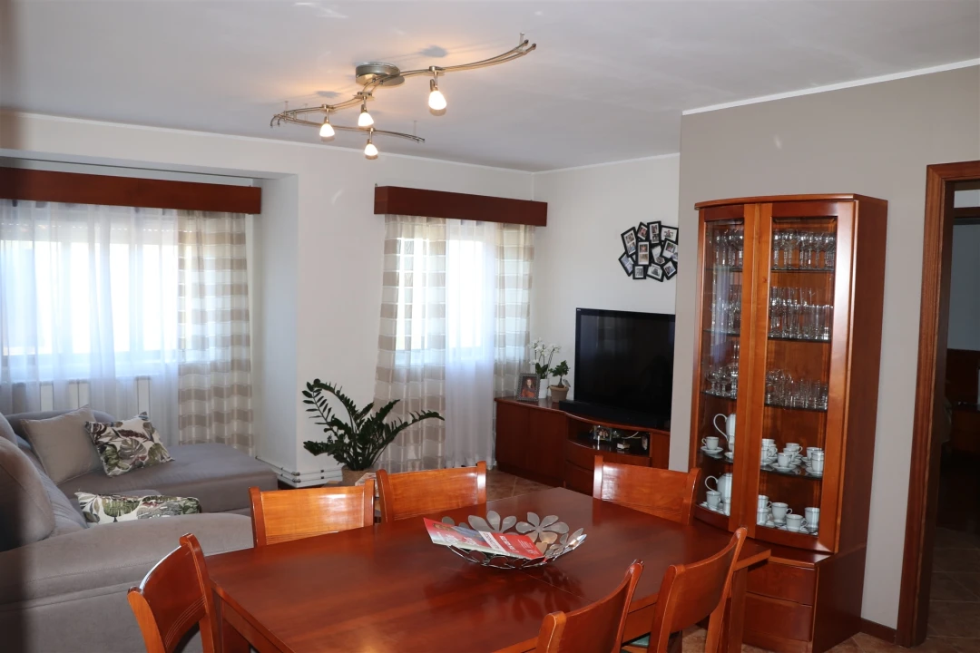 Apartamento T2 para Venda em Valongo Foto 14