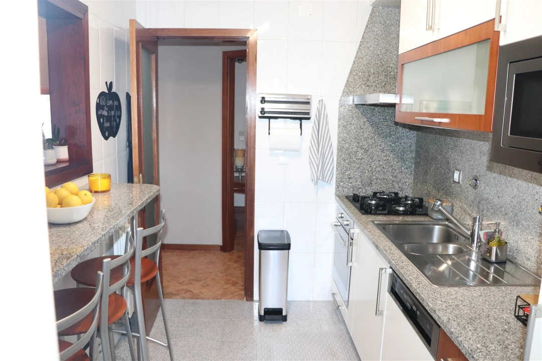 Apartamento T2 para Venda em Valongo Foto 12