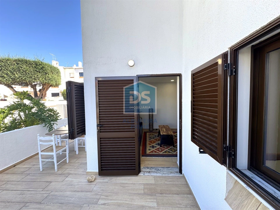 Apartamento T2 para Venda em Albufeira e Olhos de Água Foto 24