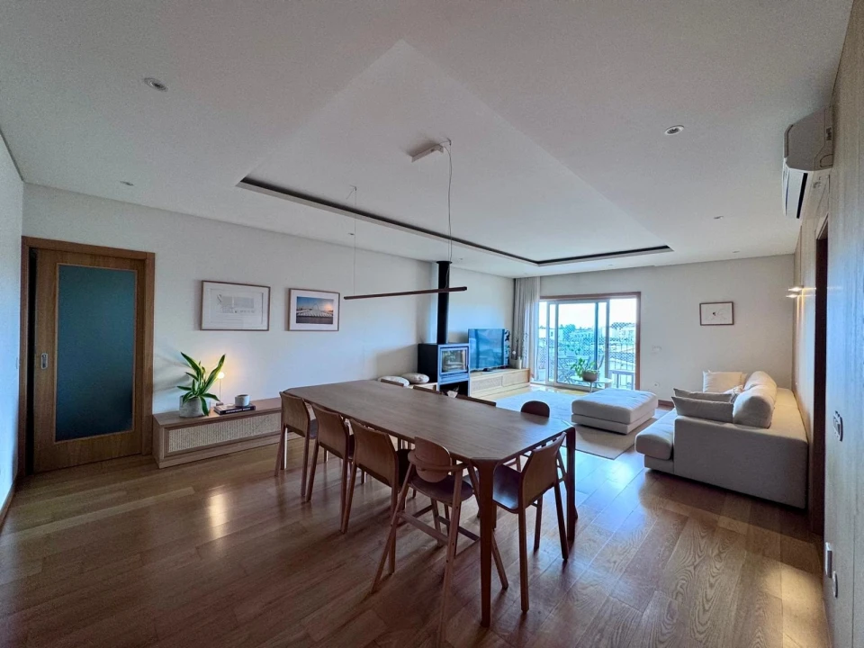 Apartamento T3 para Arrendamento em Ranhados Foto 3