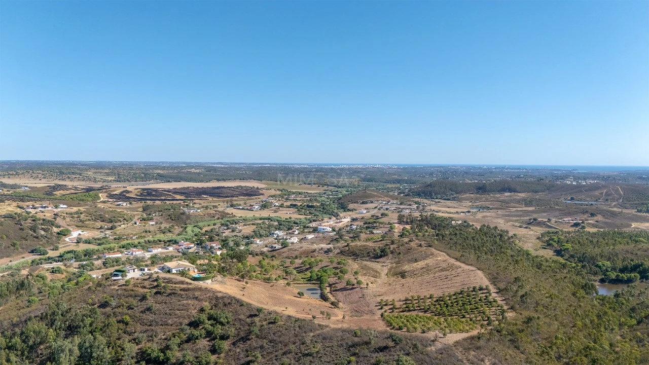 Moradia T3 para Venda em Mexilhoeira Grande Foto 32