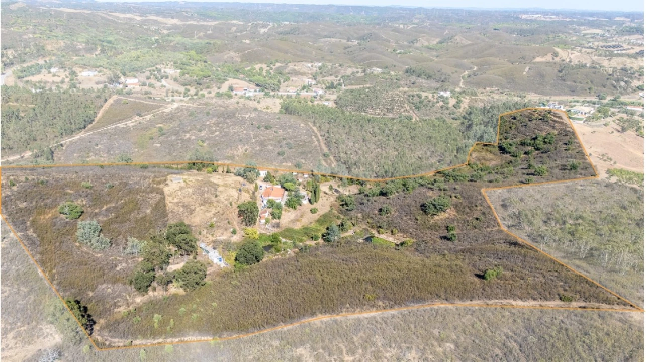 Moradia T3 para Venda em Mexilhoeira Grande Foto 36