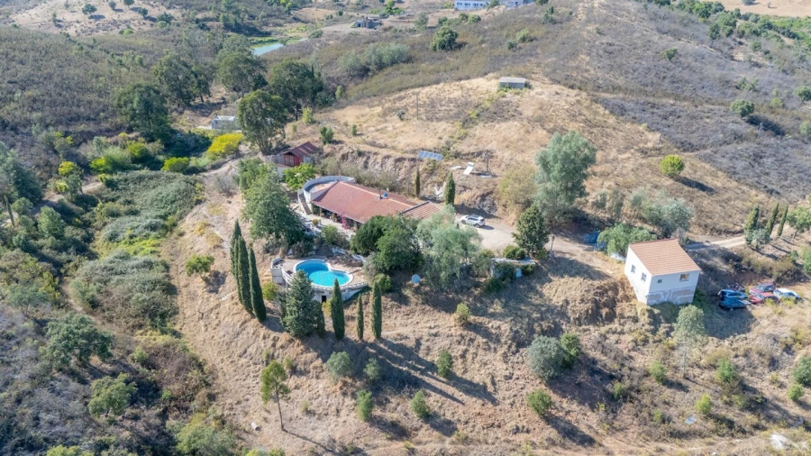 Moradia T3 para Venda em Mexilhoeira Grande