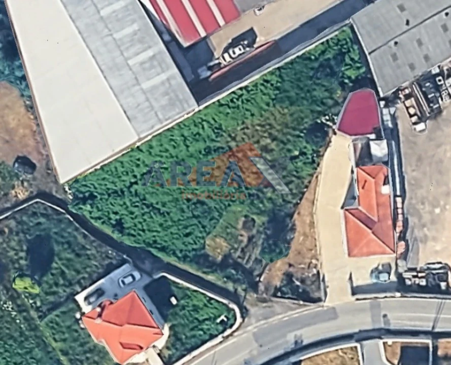 Terreno para Venda em O. Azeméis, Riba-Ul, Ul, Macinhata Seixa, Madail Foto 4