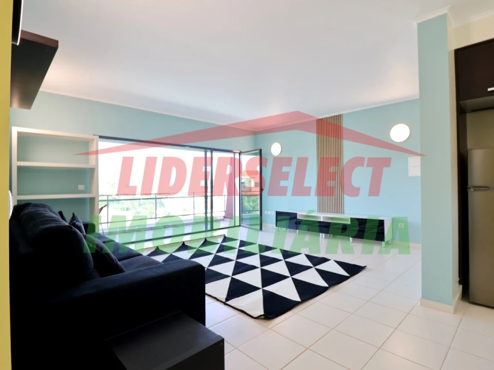 Apartamento T1 para Venda em São Pedro da Cadeira Foto 4