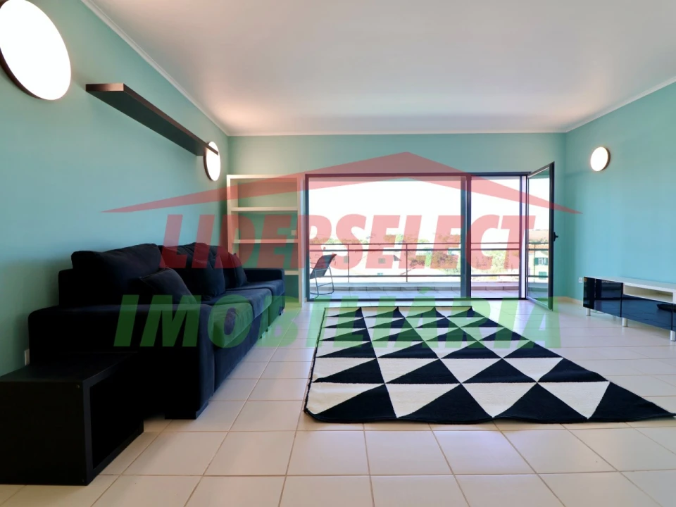 Apartamento T1 para Venda em São Pedro da Cadeira Foto 3