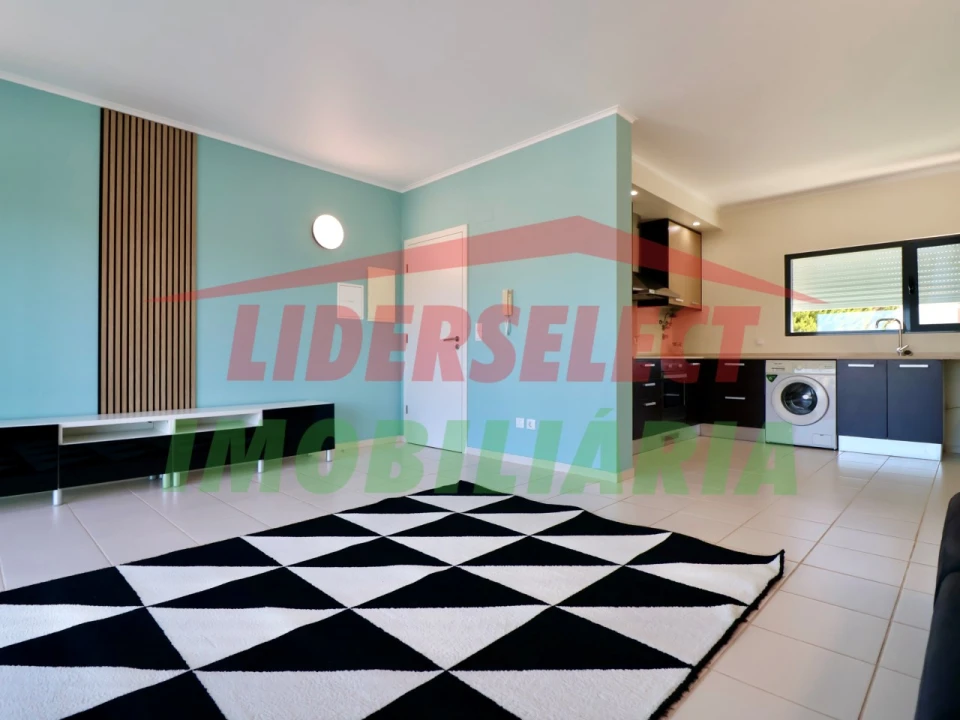Apartamento T1 para Venda em São Pedro da Cadeira Foto 5