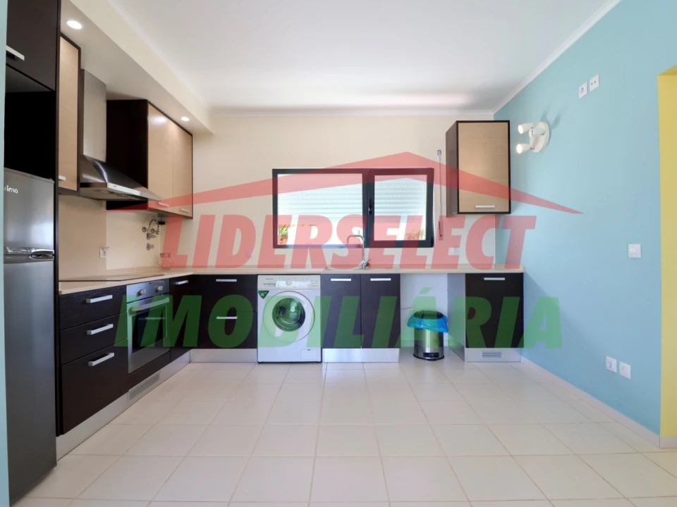 Apartamento T1 para Venda em São Pedro da Cadeira Foto 7