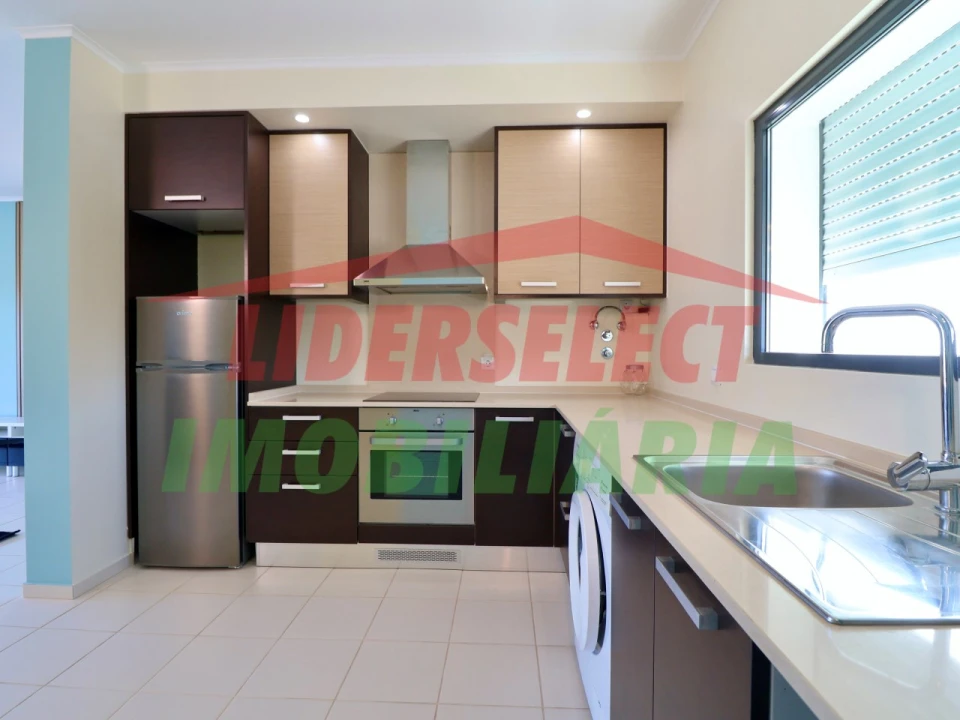 Apartamento T1 para Venda em São Pedro da Cadeira Foto 8