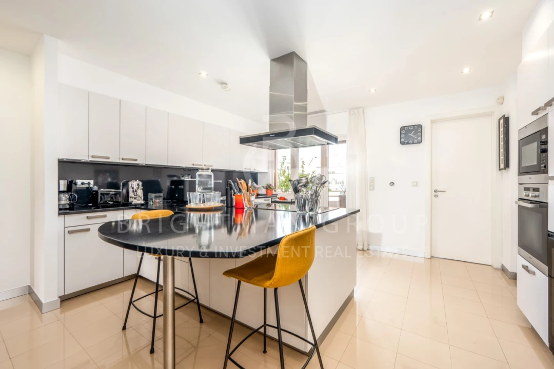 Apartamento T4 para Venda em Avenidas Novas Foto 16