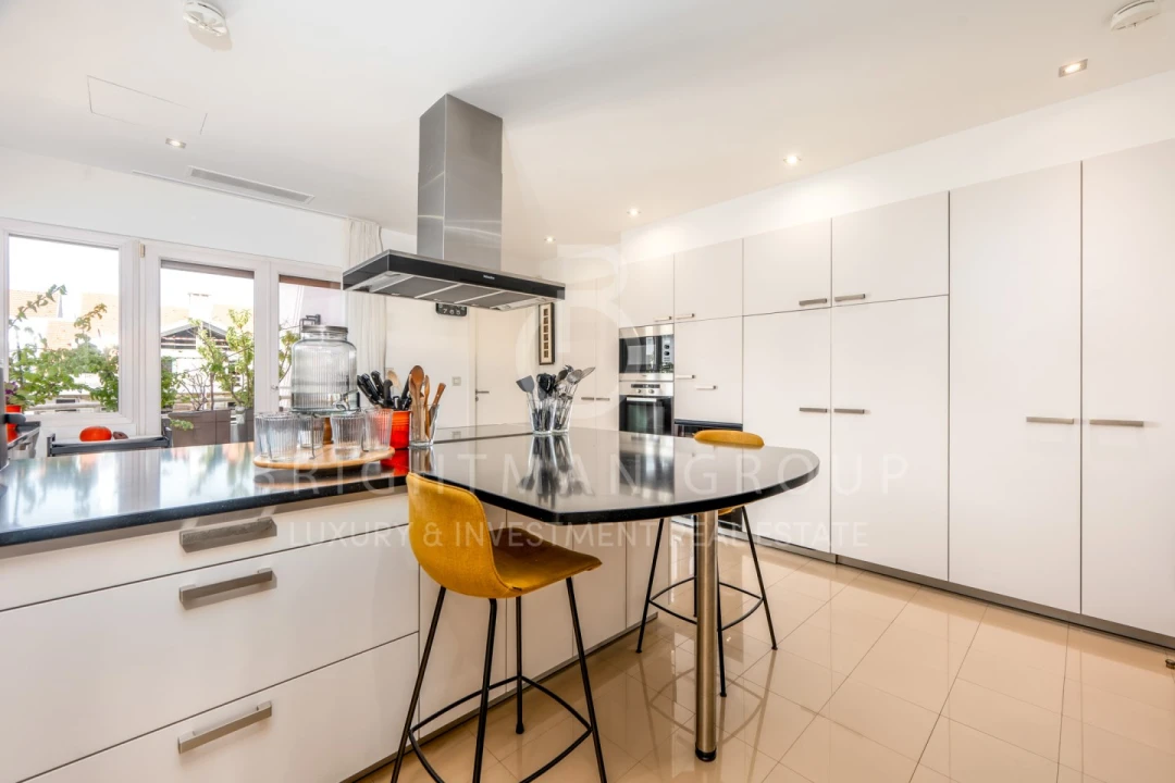 Apartamento T4 para Venda em Avenidas Novas Foto 17