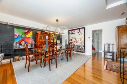 Apartamento T4 para Venda em Avenidas Novas